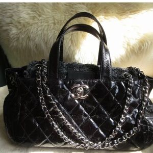 Chanel glazed quilted leather gray boucle flap